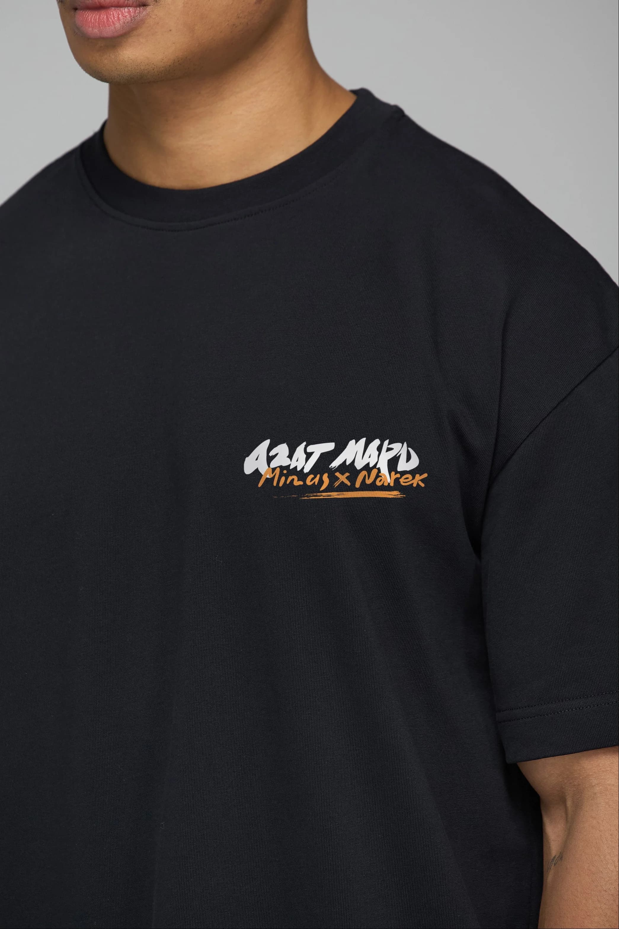 Obsidian Tailoring Coat alternate view